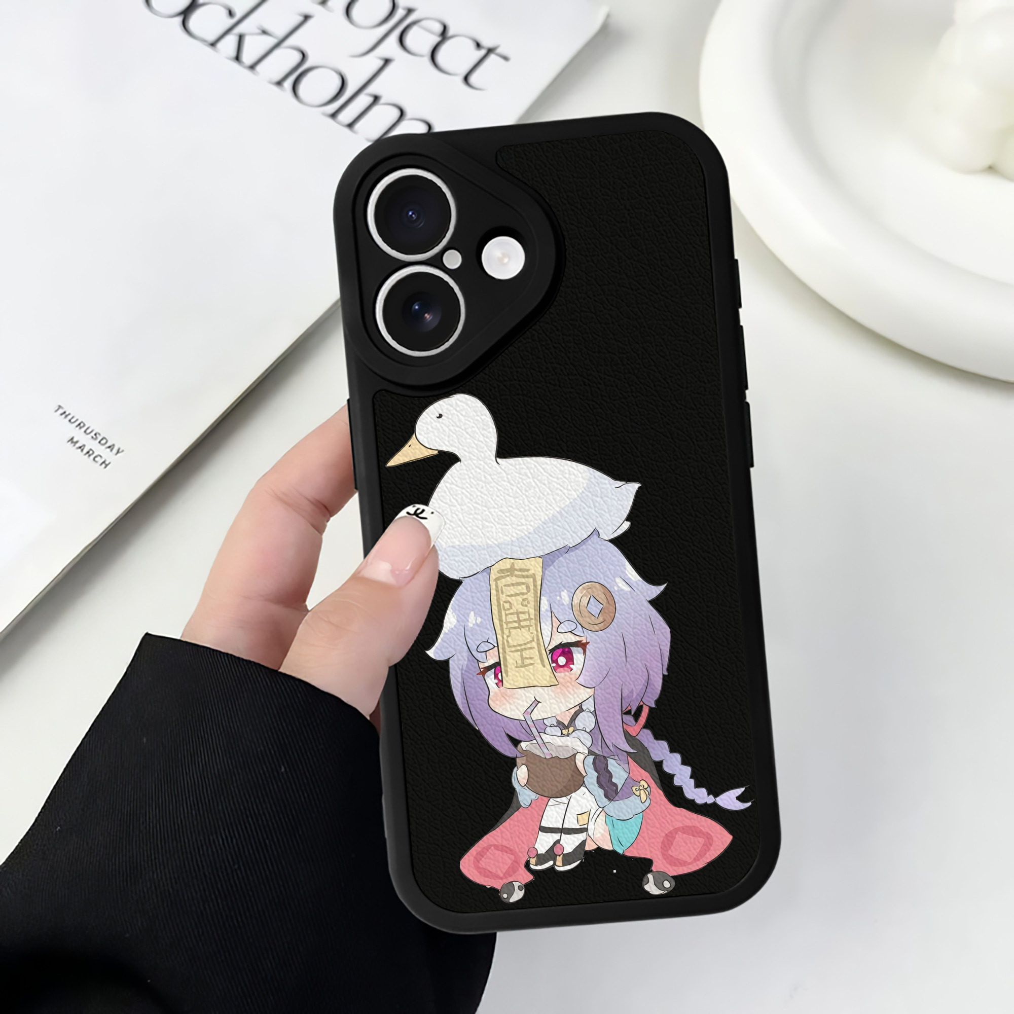 げんし神 七七 なな  genshin Nana 【iPhone 16シリーズ対応】シリコンスマホケース（レザー調） 材質：シリコン